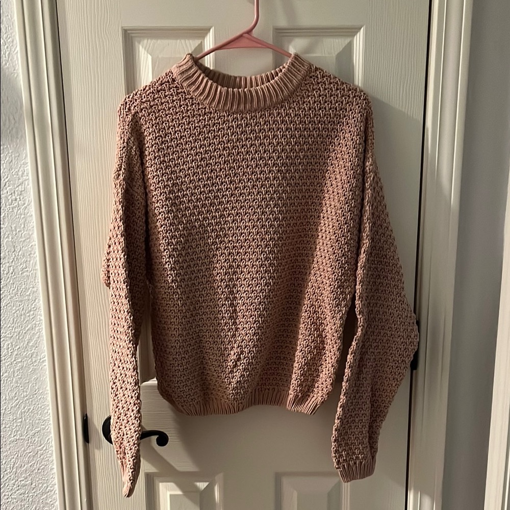 Universal Thread Tan Crew Neck Sweater
